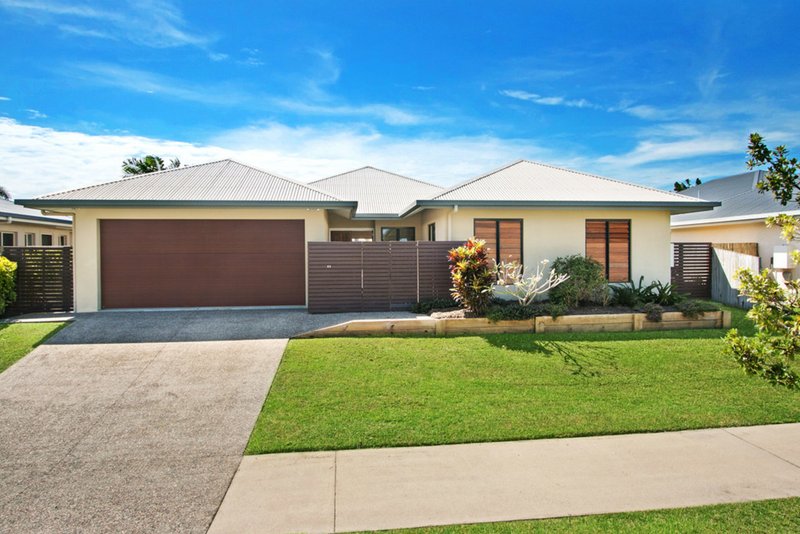 Photo - 11 Norwood Crescent, Trinity Park QLD 4879 - Image 11