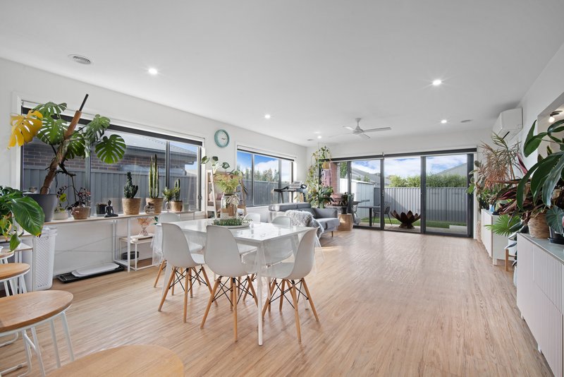 Photo - 11 Nosilla Street, Smythes Creek VIC 3351 - Image 6