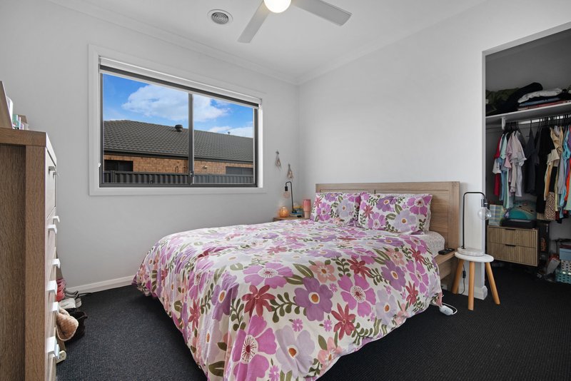 Photo - 11 Nosilla Street, Smythes Creek VIC 3351 - Image 9