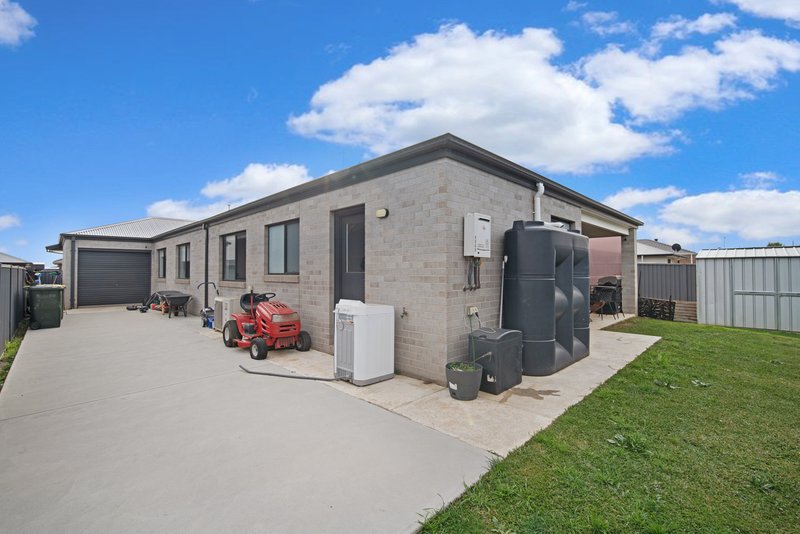 Photo - 11 Nosilla Street, Smythes Creek VIC 3351 - Image 12