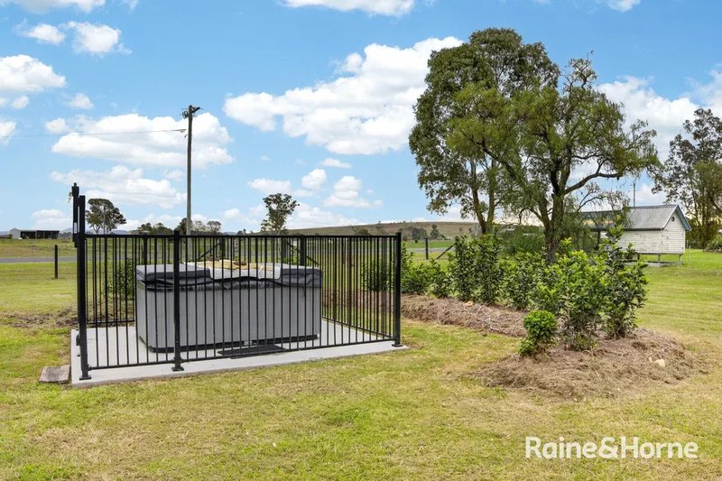 Photo - 11 Oak Street, Tannymorel QLD 4372 - Image 27