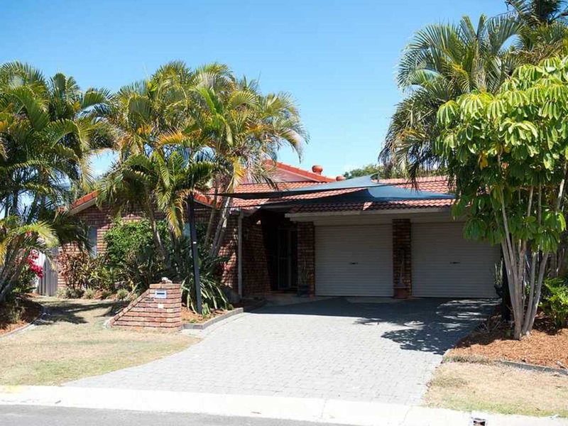 Photo - 11 Oakleigh Circuit, Robina QLD 4226 - Image 4