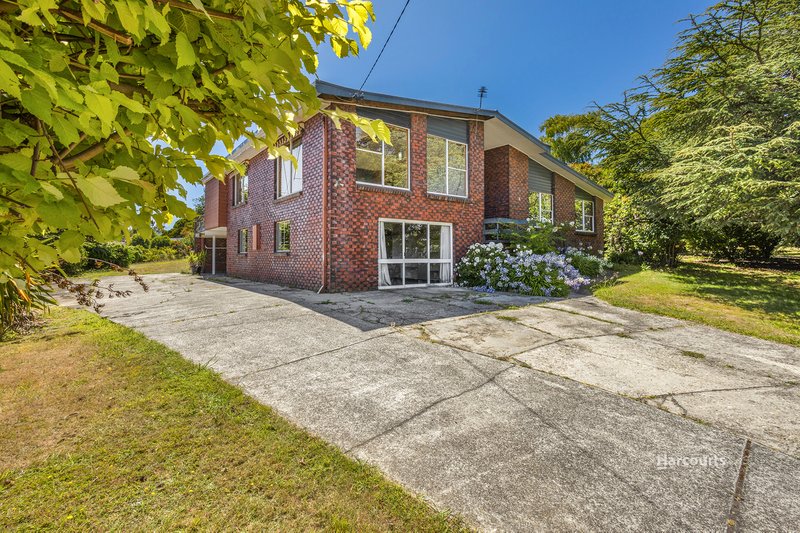 11 Oakwood Drive, Ambleside TAS 7310