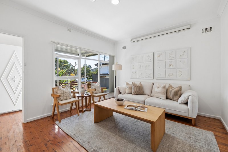 Photo - 11 Oklahoma Avenue, Toongabbie NSW 2146 - Image 4