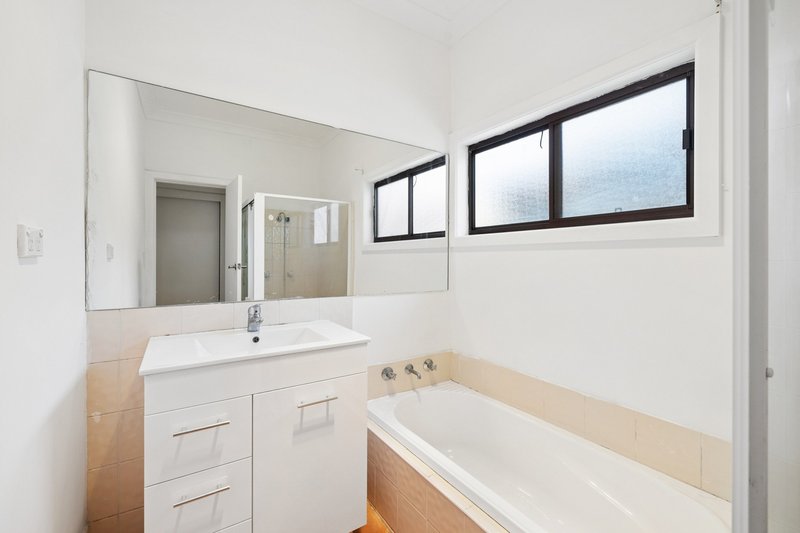 Photo - 11 Oklahoma Avenue, Toongabbie NSW 2146 - Image 11