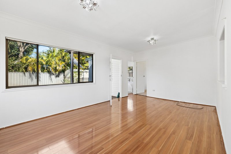 Photo - 11 Oklahoma Avenue, Toongabbie NSW 2146 - Image 13