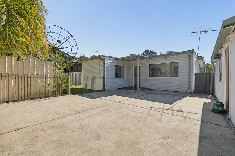 Photo - 11 Oklahoma Avenue, Toongabbie NSW 2146 - Image 18