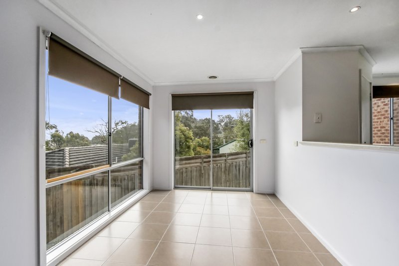 Photo - 11 Olinda Park Rise, Lilydale VIC 3140 - Image 4