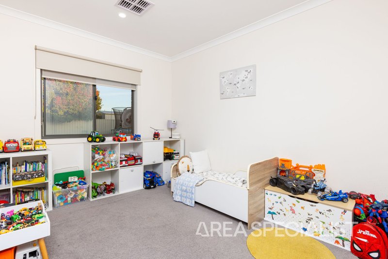 Photo - 11 Ontario Park Drive, Mildura VIC 3500 - Image 16