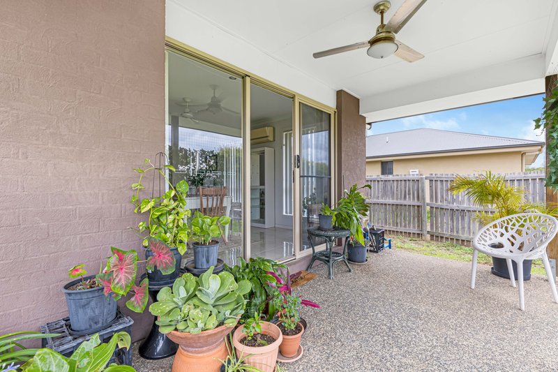 Photo - 11 Onyx Street, Emerald QLD 4720 - Image 16