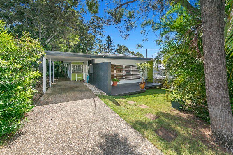 Photo - 11 Ootana Street, Chapel Hill QLD 4069 - Image 2