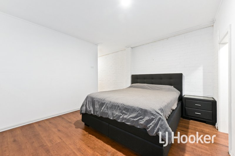 Photo - 11 Ora Street, Hampton Park VIC 3976 - Image 11