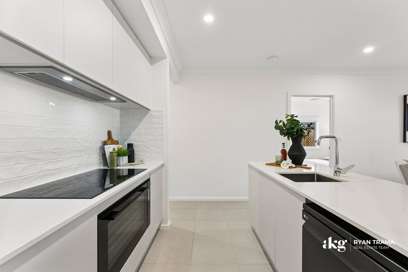 Photo - 11 Orbit Street, Flagstone QLD 4280 - Image 7