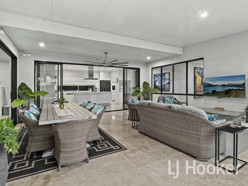 Photo - 11 Orcades Road, Yeronga QLD 4104 - Image 9