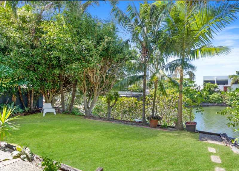Photo - 1/1 Orvieto Avenue, Mermaid Waters QLD 4218 - Image 1