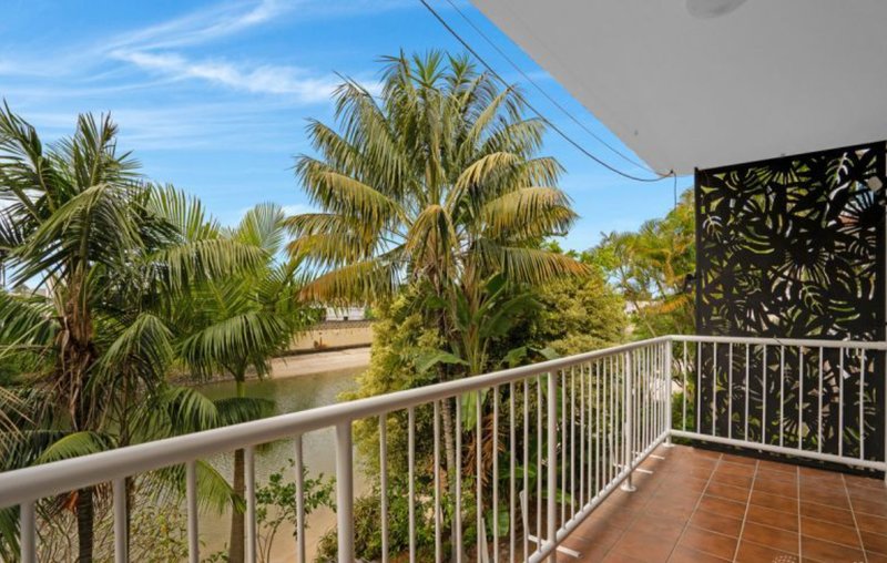 Photo - 1/1 Orvieto Avenue, Mermaid Waters QLD 4218 - Image 2