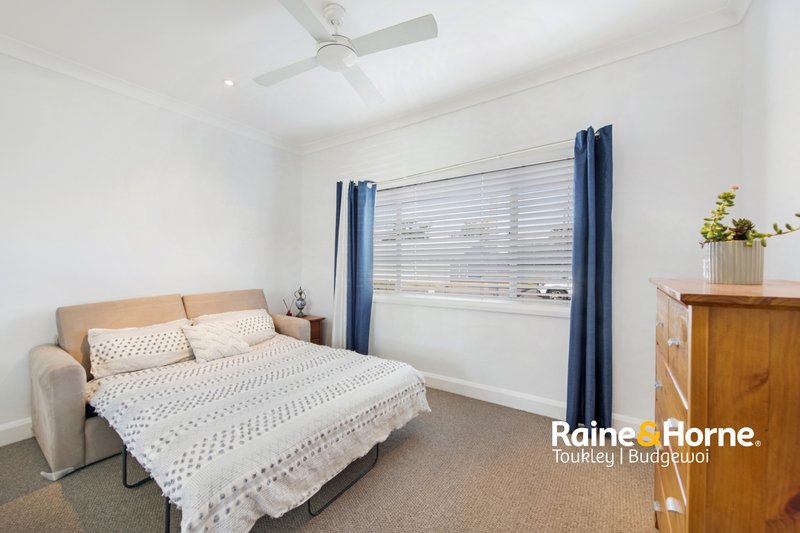 Photo - 11 Oxley Road, Killarney Vale NSW 2261 - Image 7