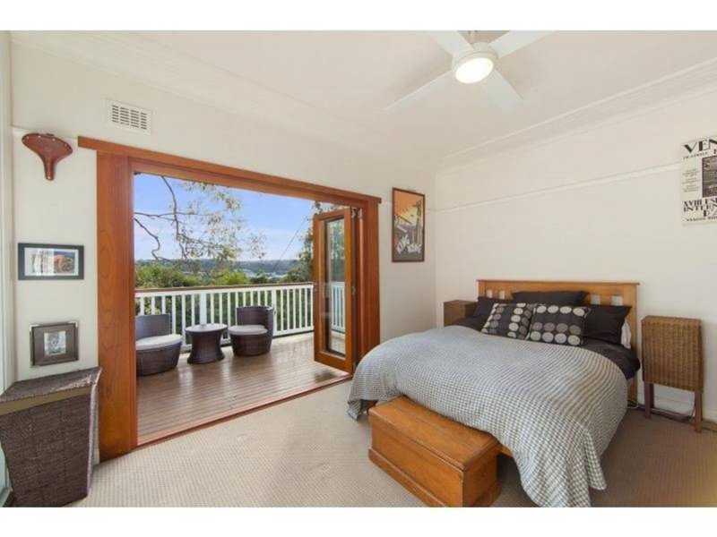 Photo - 11 Ozone Street, Freshwater NSW 2096 - Image 3