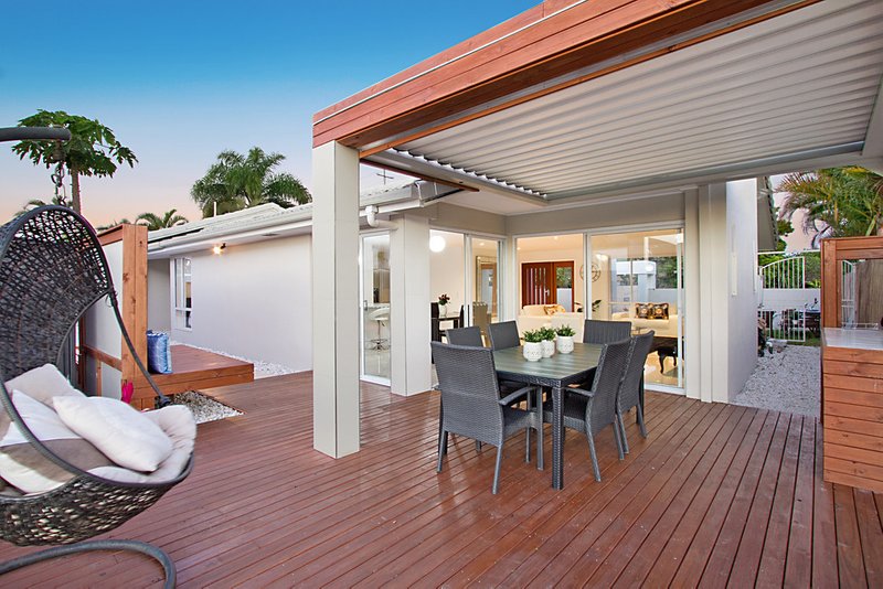 Photo - 11 Pacific Boulevard, Broadbeach Waters QLD 4218 - Image 3