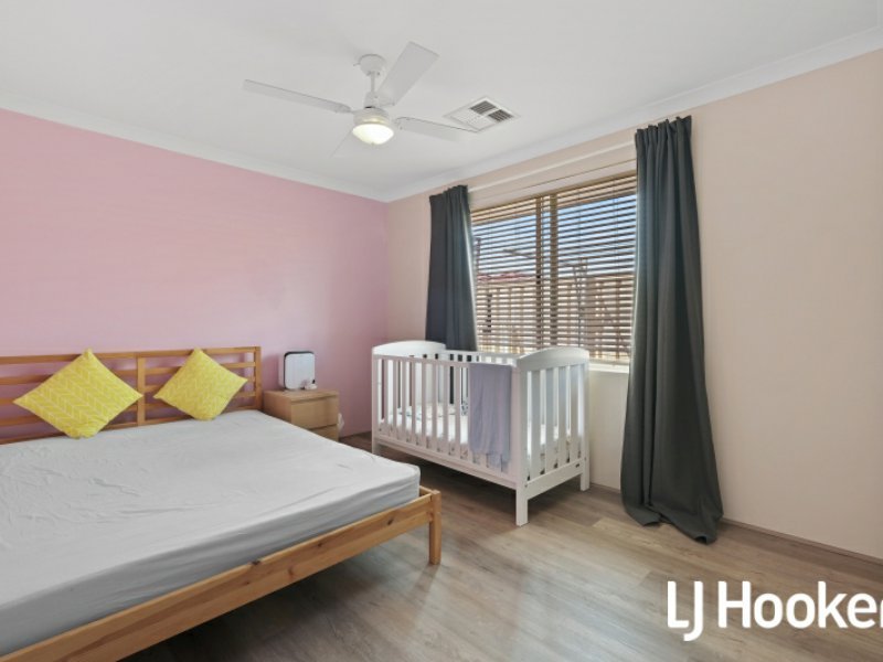 Photo - 11 Packenham Promenade, Canning Vale WA 6155 - Image 20