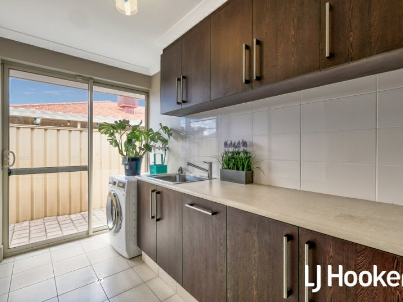 Photo - 11 Packenham Promenade, Canning Vale WA 6155 - Image 23