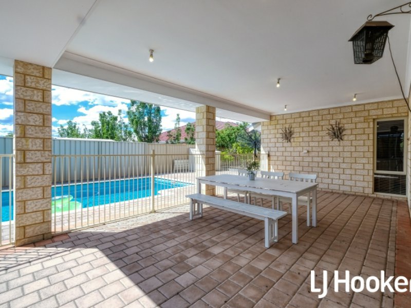 Photo - 11 Packenham Promenade, Canning Vale WA 6155 - Image 24