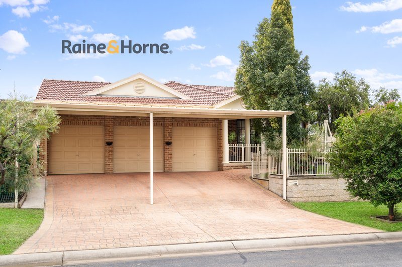 Photo - 11 Padua Close, Prestons NSW 2170 - Image 2