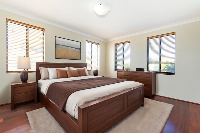 Photo - 11 Palace Way, Currambine WA 6028 - Image 7