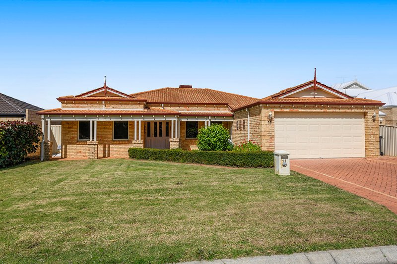 11 Palatine Crescent, Canning Vale WA 6155