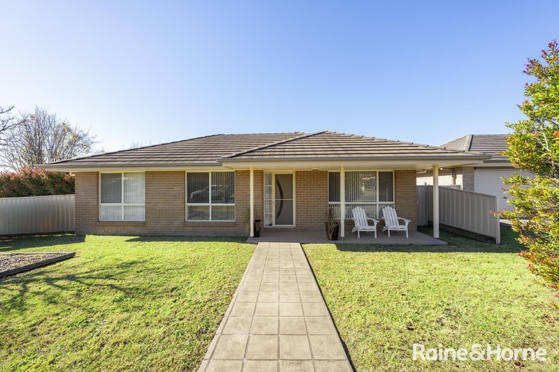 Photo - 1/1 Palm Lilly Close, Worrigee NSW 2540 - Image 2