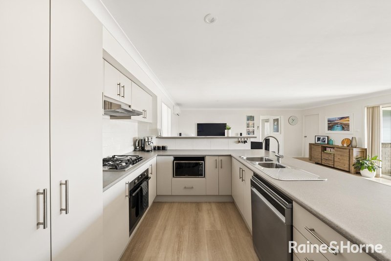 Photo - 1/1 Palm Lilly Close, Worrigee NSW 2540 - Image 4