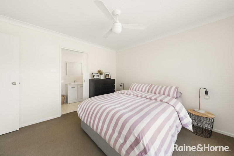 Photo - 1/1 Palm Lilly Close, Worrigee NSW 2540 - Image 5