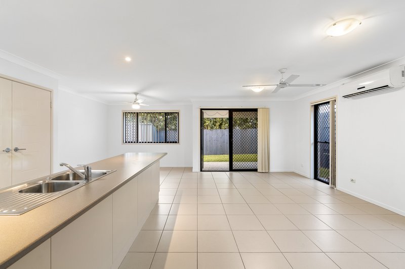 Photo - 11 Palmer Street, North Lakes QLD 4509 - Image 9