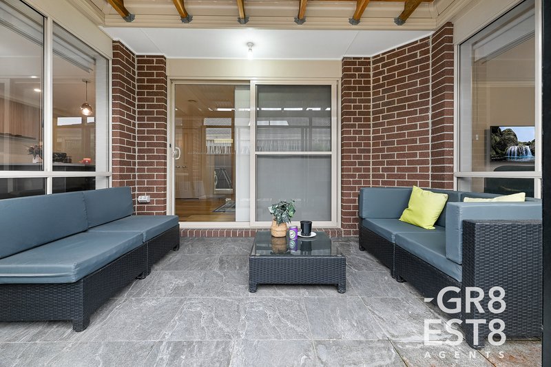 Photo - 11 Pandora Drive, Cranbourne West VIC 3977 - Image 14