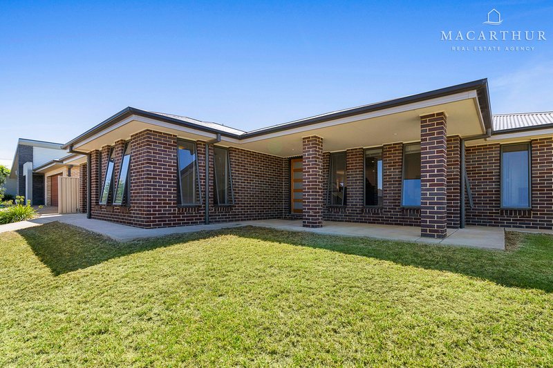 Photo - 11 Paradise Drive, Gobbagombalin NSW 2650 - Image 5