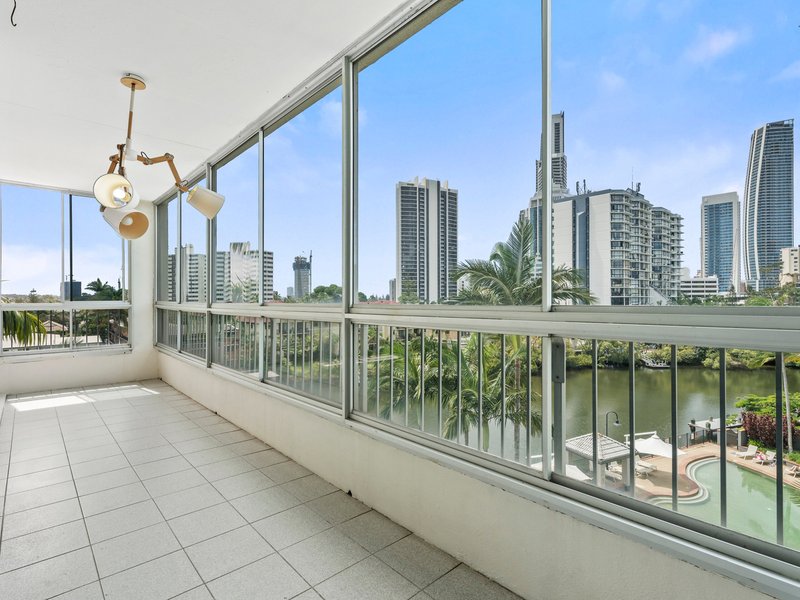 Photo - 11 Paradise Island, Surfers Paradise QLD 4217 - Image 3