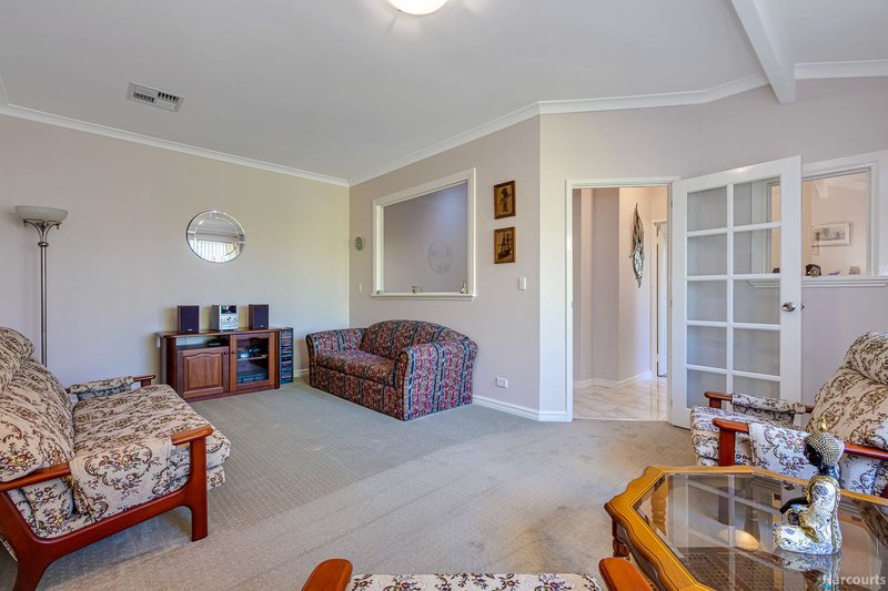 Photo - 11 Paragon Rise, Currambine WA 6028 - Image 5