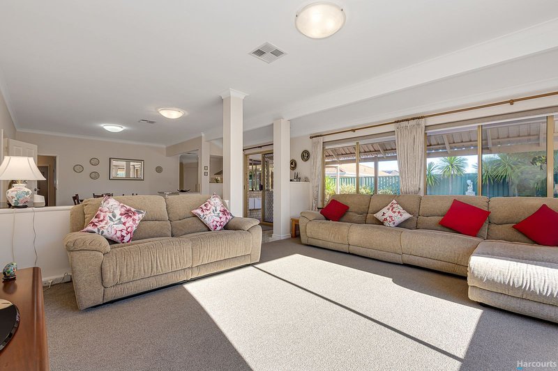 Photo - 11 Paragon Rise, Currambine WA 6028 - Image 11