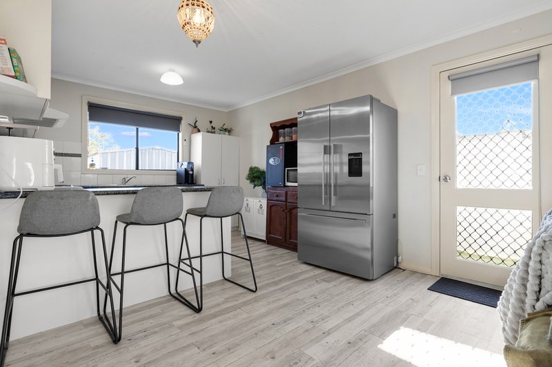 Photo - 11 Park Street, Merbein VIC 3505 - Image 9