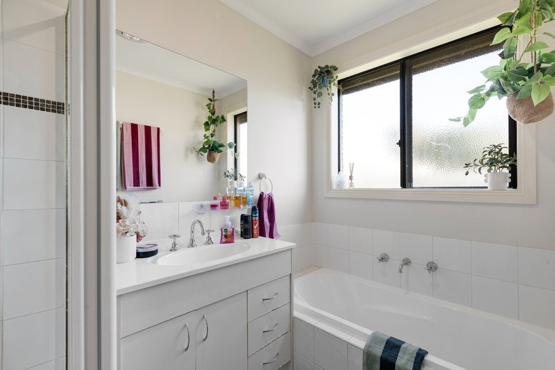 Photo - 11 Park Street, Merbein VIC 3505 - Image 12