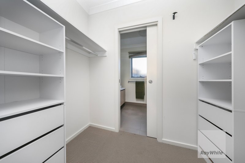 Photo - 11 Parkfield Walk, Westmeadows VIC 3049 - Image 14