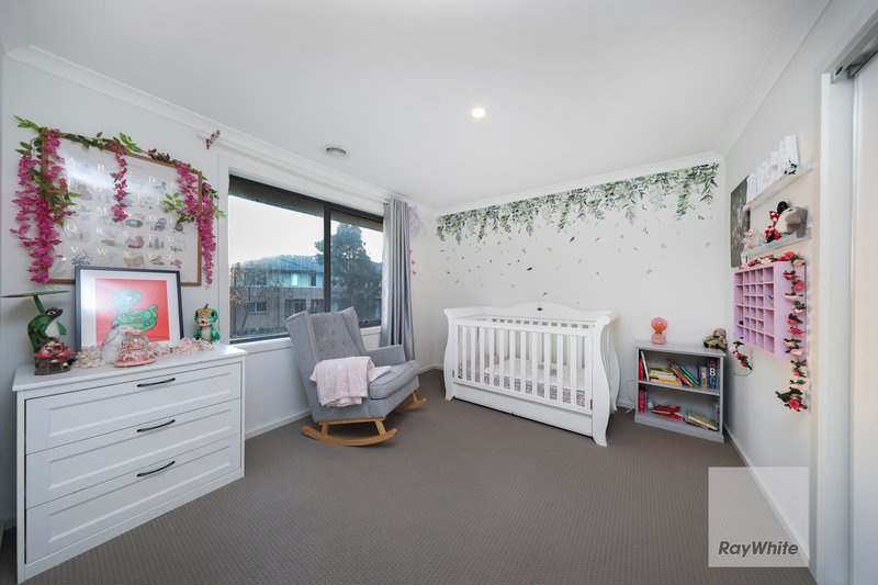 Photo - 11 Parkfield Walk, Westmeadows VIC 3049 - Image 16