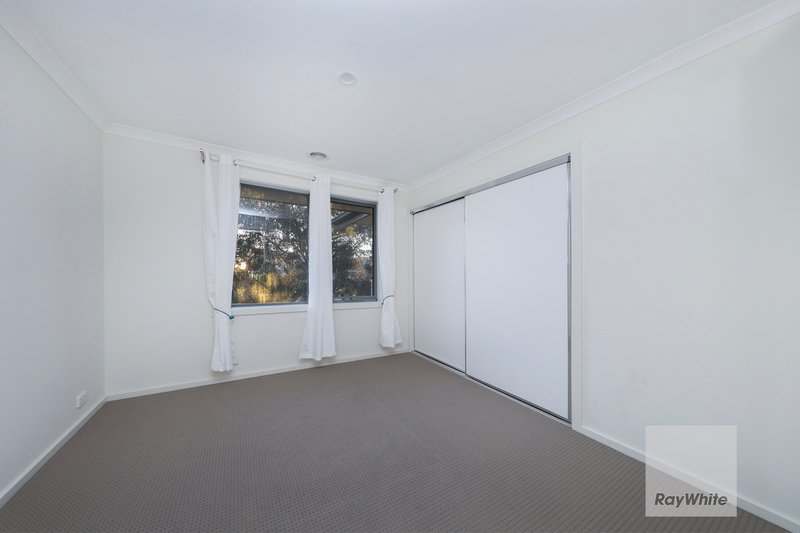 Photo - 11 Parkfield Walk, Westmeadows VIC 3049 - Image 18