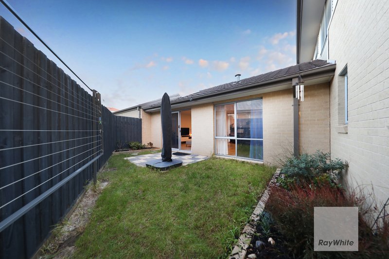Photo - 11 Parkfield Walk, Westmeadows VIC 3049 - Image 24