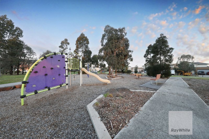 Photo - 11 Parkfield Walk, Westmeadows VIC 3049 - Image 28