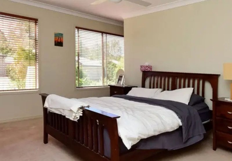 Photo - 11 Parkside Place, Forest Lake QLD 4078 - Image 7