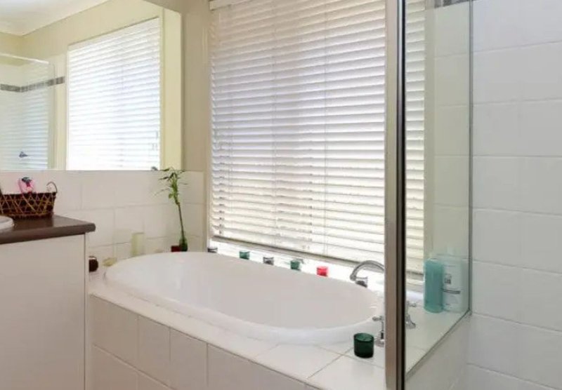 Photo - 11 Parkside Place, Forest Lake QLD 4078 - Image 10