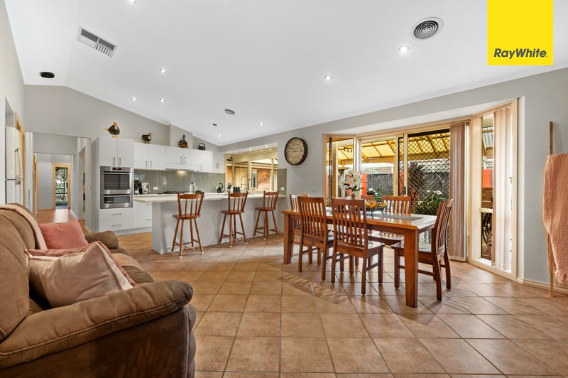 Photo - 11 Parkway , Melton West VIC 3337 - Image 8