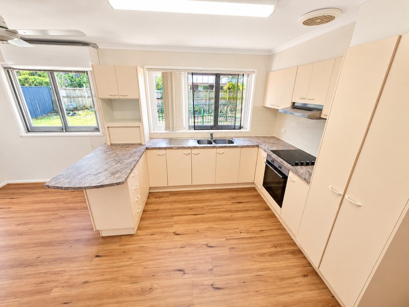 Photo - 11 Parkway Street, Macgregor QLD 4109 - Image 3