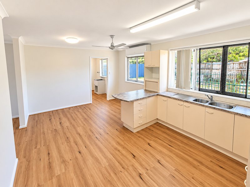 Photo - 11 Parkway Street, Macgregor QLD 4109 - Image 4